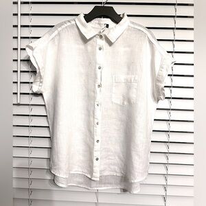 🛍️ The•Ophilus  Button down shirt with cute pocket Size L